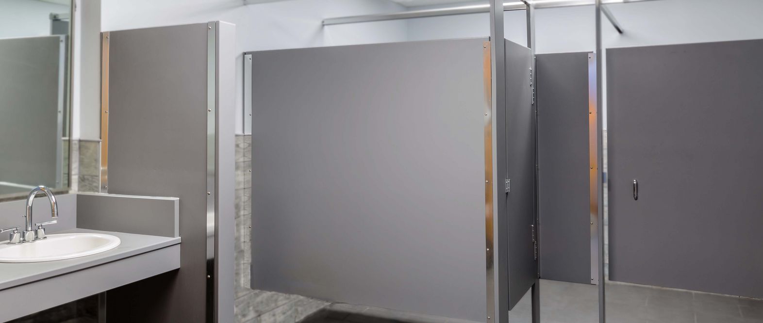 Shower Stalls - HDPE Solid Plastic - Partition Plus